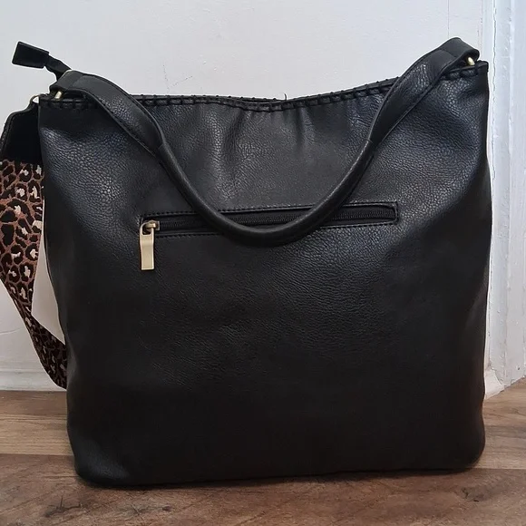 Two Way Handbag/crossboby With Leopard Print Strap - Picture 2 of 4